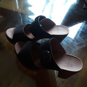 Blacksandle size9 dansko brandnew